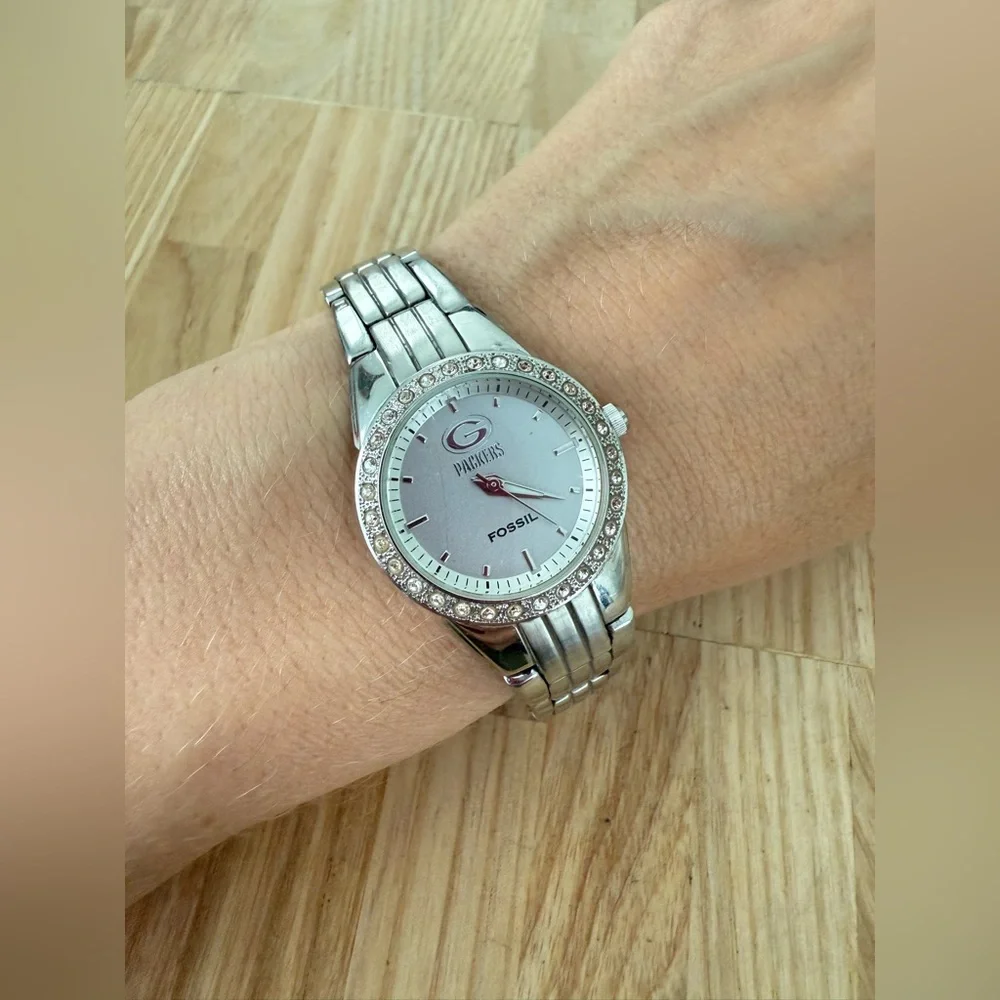 Fossil brand model